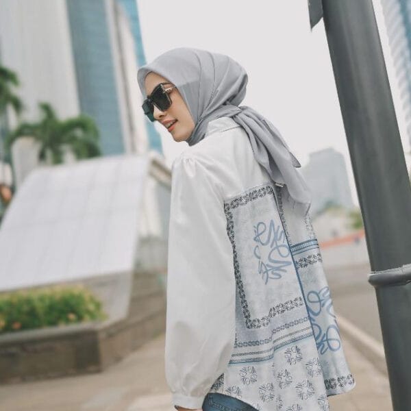 Vanilla Hijab - Felicita BLOUSE - Image 4